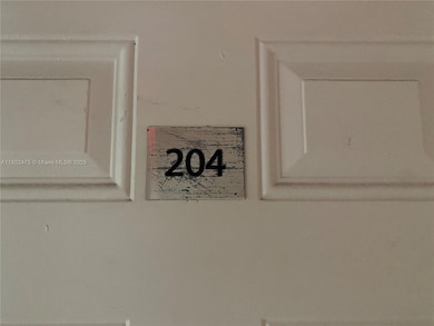 1021 NW 3rd St unit 204, Miami, FL 33128 - photo 2