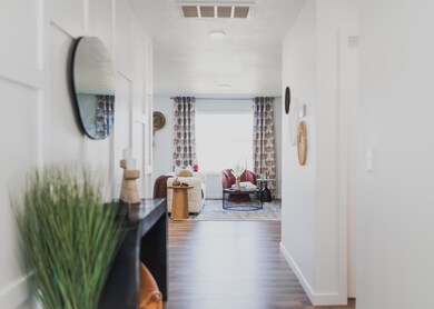 Charleston_HH Model (24 of 72)