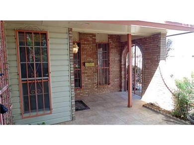 1295 Vista de Oro Dr, El Paso, TX 79935 - photo 3