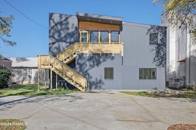 306 W Taft-2