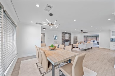 9022 Quebec Dr, Houston, TX 77096 - photo 4