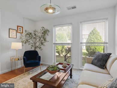 246 Stevenson Square, Alexandria, VA 22304 - photo 5