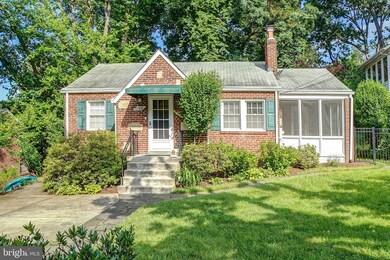 6806 Belford Dr, Takoma Park, MD 20912 - photo 3