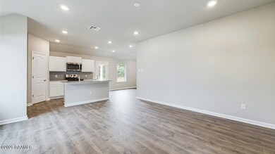 Ponderosa - White - 1