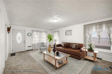 823 Custer Dr, Toledo, OH 43612 - photo 3