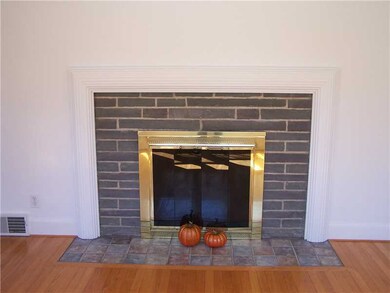 9 George St, Warwick, RI 02888 - photo 5