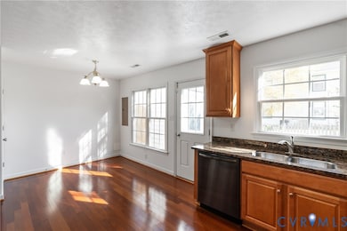 311 Robinson St unit 2, Ashland, VA 23005 - photo 5