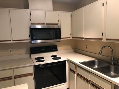 4284 Woodstock Dr unit C, West Palm Beach, FL 33409 - photo 3