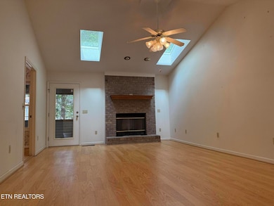 131 Cromwell Ln, Crossville, TN 38558 - photo 7