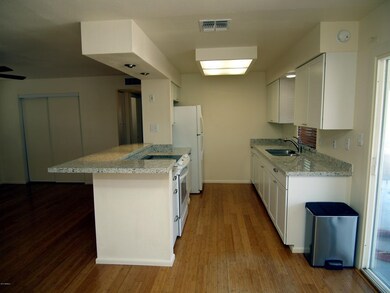7 - KITCHEN
