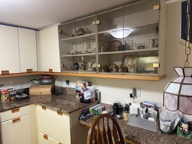 166 Place Ln unit 166, Woburn, MA 01801 - photo 3