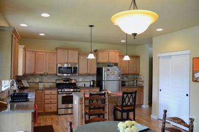 19670 Harvard Place, Bend, OR 97702 - photo 2