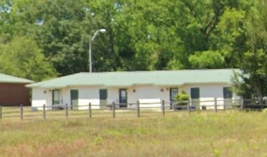 Lakepoint Apartments, Louisville, AL 36048 - photo 3