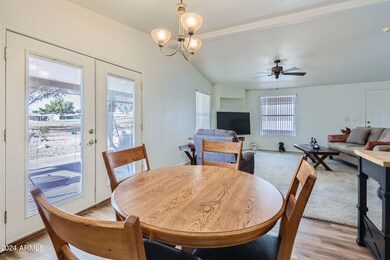 08 Dining Room - Copy