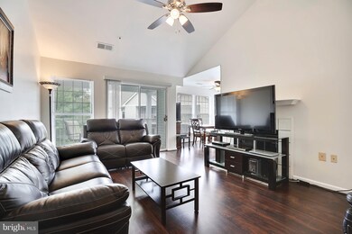 4406 Silverbrook Ln unit J301, Owings Mills, MD 21117 - photo 2
