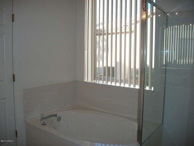 Deep Garden Tub in Master Bath