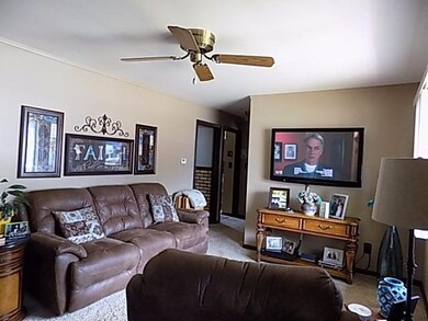 3422 Franklin Ave, Highland, IN 46322 - photo 3