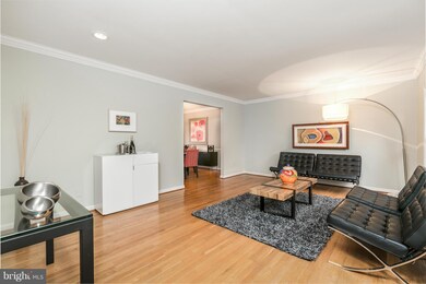 12215 Lake James Dr, Herndon, VA 20171 - photo 3