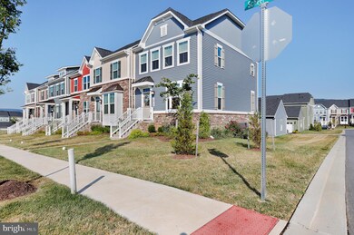 1317 Scheer St, Brunswick, MD 21716 - photo 4