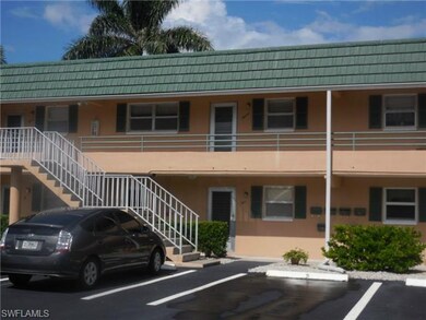 200 Valley Stream Dr unit 11, Naples, FL 34113 - photo 3