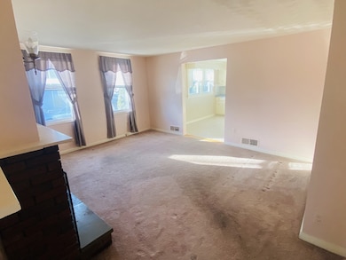 184 Burrill St unit 1, Swampscott, MA 01907 - photo 6