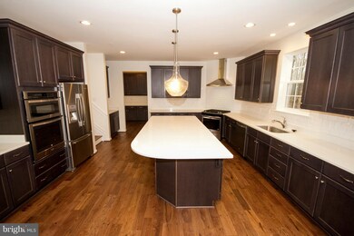 12120 Gores Mill Rd, Reisterstown, MD 21136 - photo 2