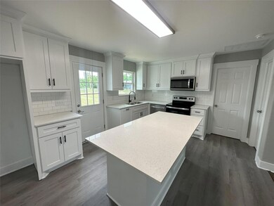 731 W Bullock St, Denison, TX 75020 - photo 7