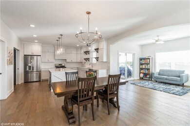 206 S 91st St, West Des Moines, IA 50266 - photo 2