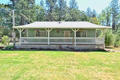 387 N Old Stage Rd, Cave Junction, OR 97523 - photo 2