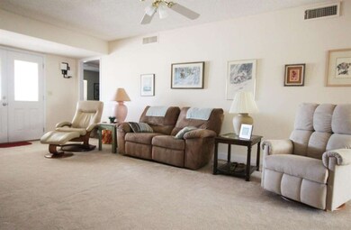 10329 W Salem Dr, Sun City, AZ 85351 - photo 4