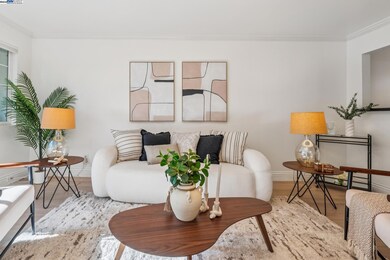 5242 Miles Ave unit C, Oakland, CA 94618 - photo 7