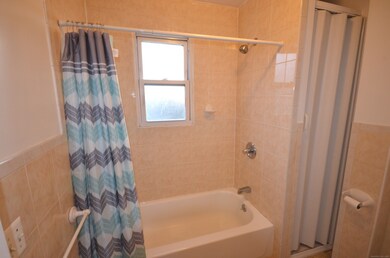 258 Rakoczy Ave unit 2nd Floor, Fairfield, CT 06824 - photo 7