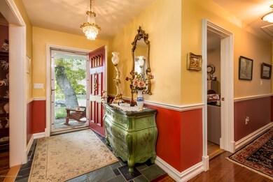 8 Lori Ln (9 of 29)