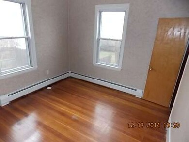 7 Morton St, Fairhaven, MA 02719 - photo 4