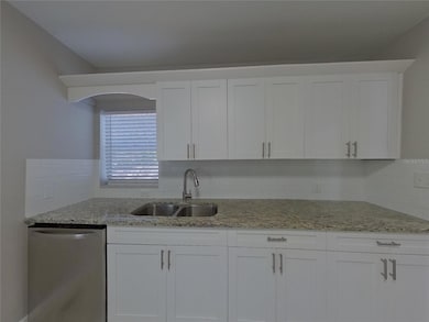 unlisted-address, Saint Petersburg, FL 33703 - photo 5