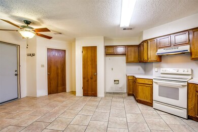 2728 Golden Ave, Bay City, TX 77414 - photo 7