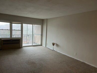 Cartwright Towers II unit 5F, Bridgeport, CT 06604 - photo 5