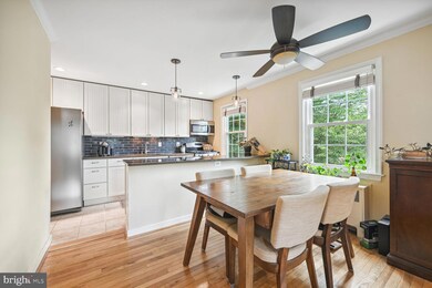 2212 Colston Dr unit 302, Silver Spring, MD 20910 - photo 3