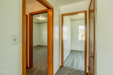 204ETurnpikeAve_0006