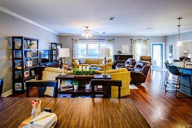 902 Orchard Cir, Dothan, AL 36305 - photo 5