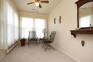 26 Cedar - Enclosed Sun Porch