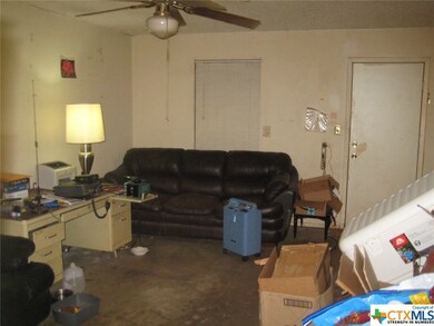 1908 Nevada St, San Marcos, TX 78666 - photo 4