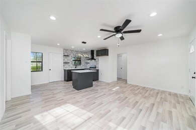 810 Chickasaw Trace, Grand Prairie, TX 75051 - photo 6