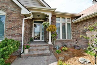 1212 Wildmeadow Rd, Mc Pherson, KS 67460 - photo 2