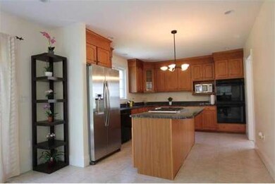 8 Craig Hill Ln, Milton, MA 02186 - photo 2