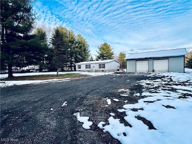 10481 Knowlton Rd, Garrettsville, OH 44231 - photo 3