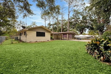 219 Hardy St, Bacliff, TX 77518 - photo 5