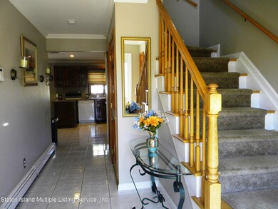 135 Camden Ave, Staten Island, NY 10309 - photo 2