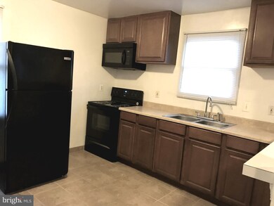 9032 Hickory Hill Ave, Lanham, MD 20706 - photo 5