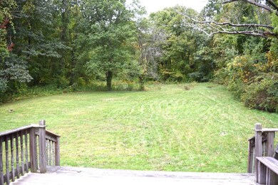 328 W Sutton Rd, Sutton, MA 01590 - photo 6